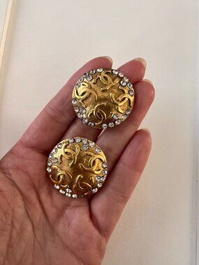 90s Vintage Chanel Gold Plated Button Style Clipon Earrings